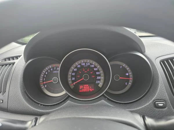 2010 Kia Forte - Image 9 of 10