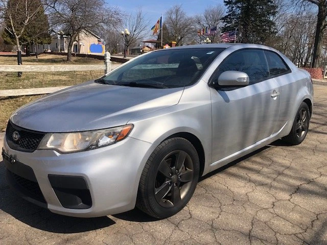 2010 Kia Forte - Image 3 of 11
