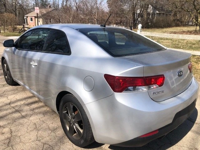 2010 Kia Forte - Image 6 of 11