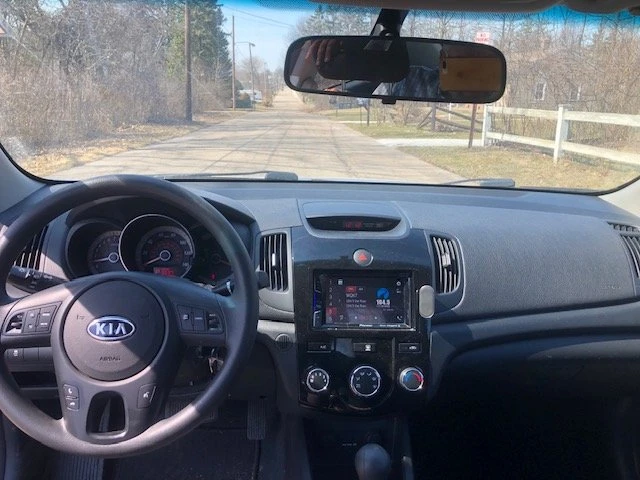 2010 Kia Forte - Image 9 of 11