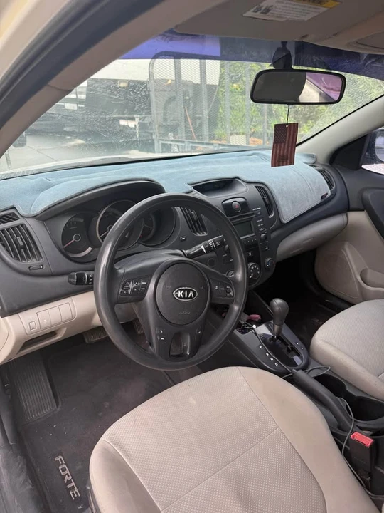 2010 Kia Forte - Image 4 of 7