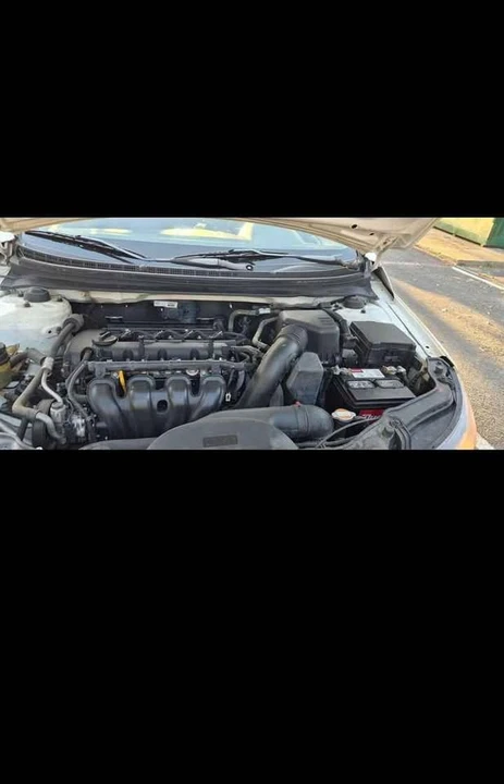 2010 Kia Forte - Image 4 of 8