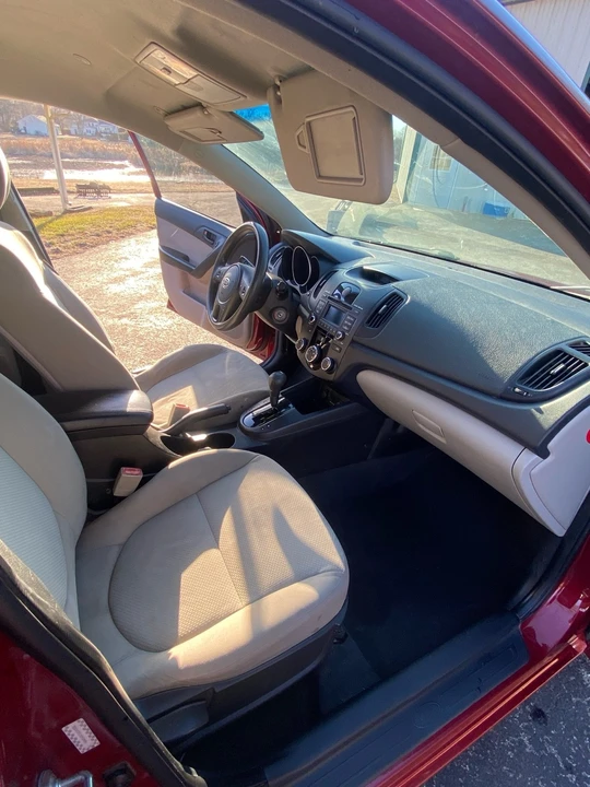 2010 Kia Forte - Image 7 of 7