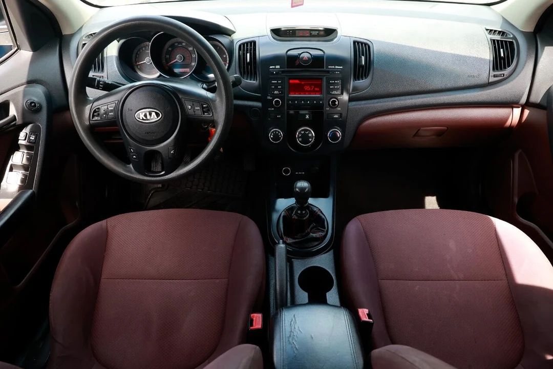 2010 Kia Forte - Image 20 of 21