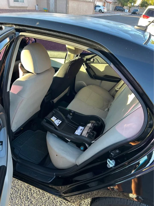 2010 Kia Forte - Image 7 of 12