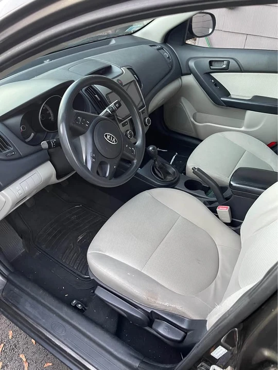 2010 Kia Forte - Image 6 of 9
