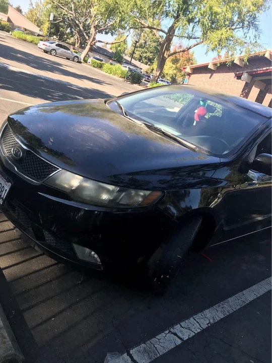 2010 Kia Forte - Image 3 of 12