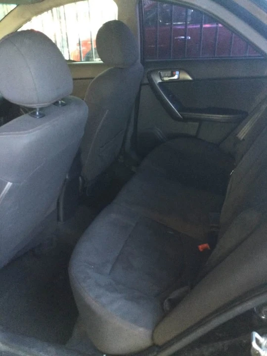 2010 Kia Forte - Image 9 of 12