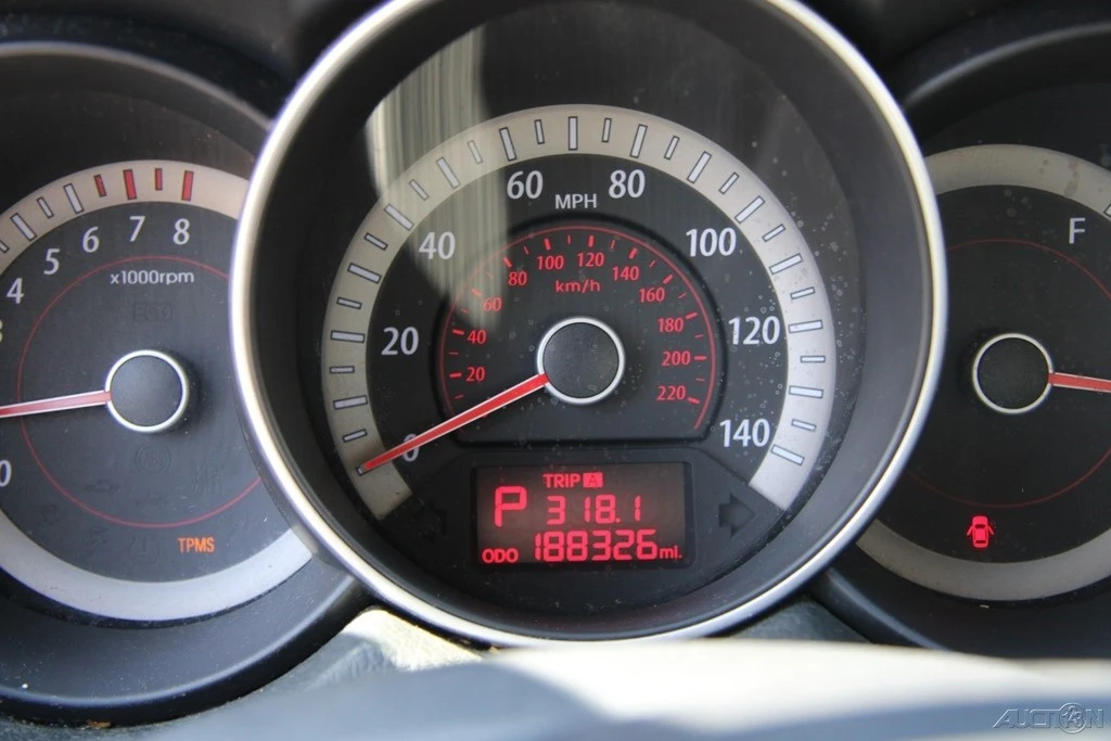 2010 Kia Forte - Image 18 of 21