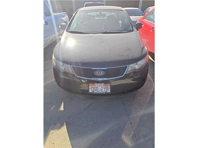 2010 Kia Forte - Image 2 of 11