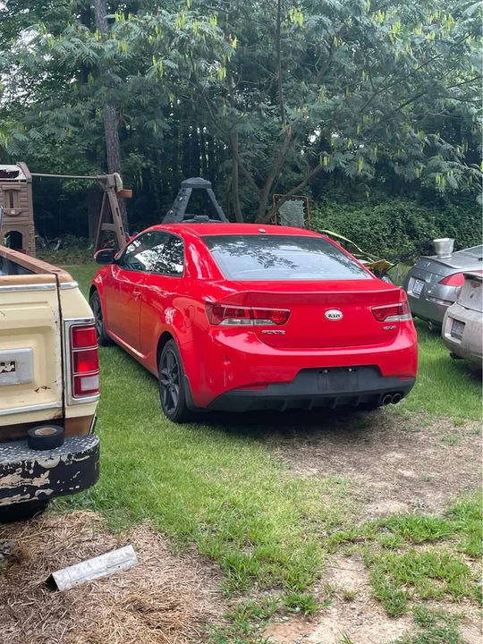 2010 Kia Forte - Image 2 of 3
