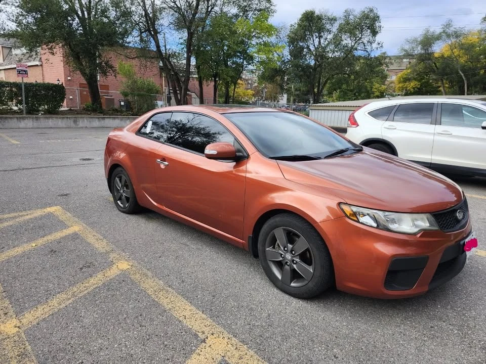 2010 Kia Forte - Image 7 of 12
