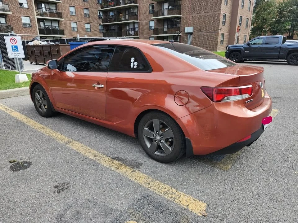 2010 Kia Forte - Image 4 of 12