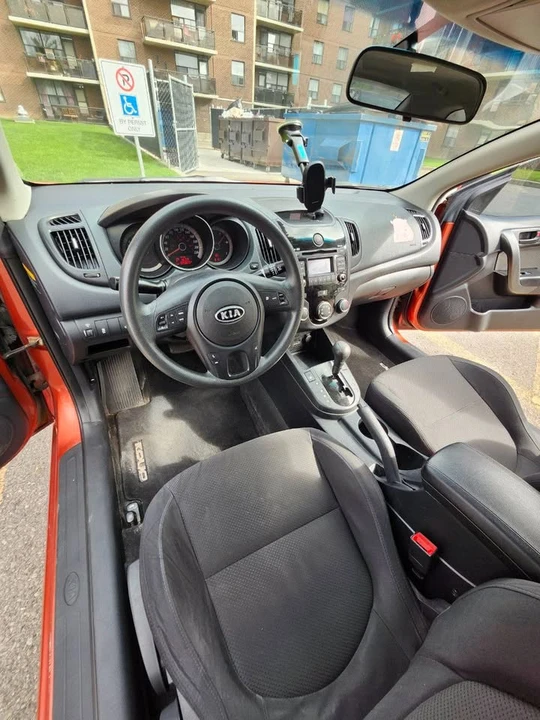 2010 Kia Forte - Image 9 of 12