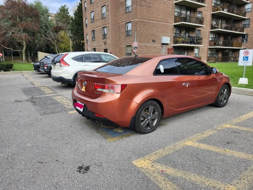 2010 Kia Forte - Image 3 of 12