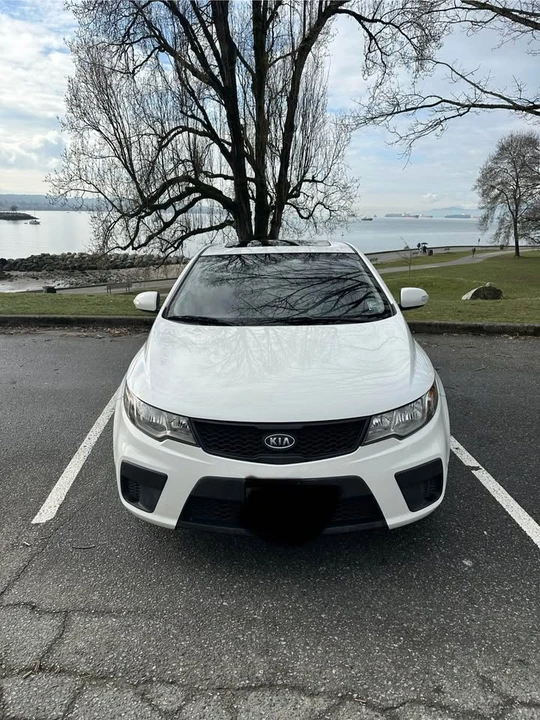 2010 Kia Forte - Image 2 of 8