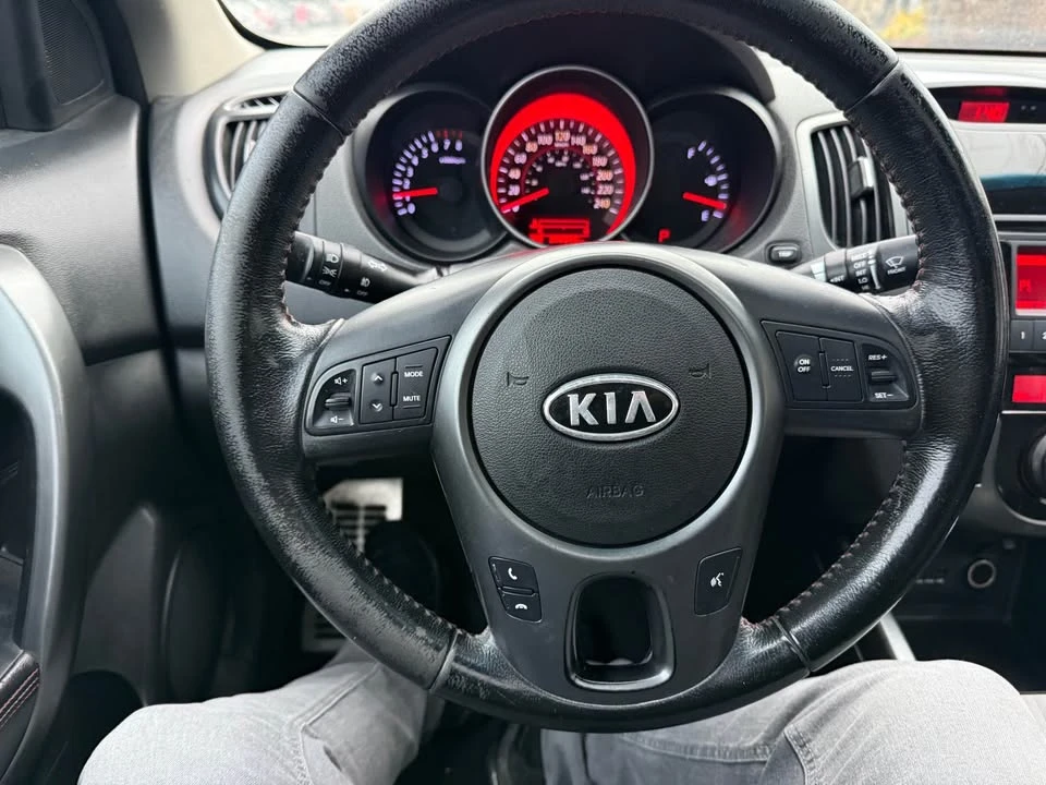 2010 Kia Forte - Image 15 of 16