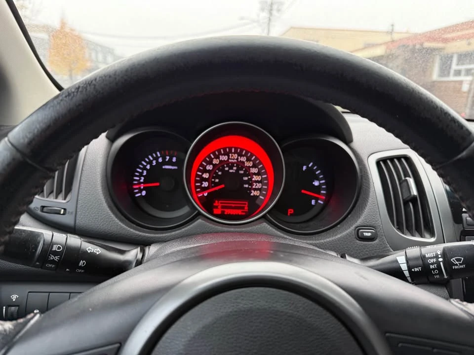 2010 Kia Forte - Image 14 of 16