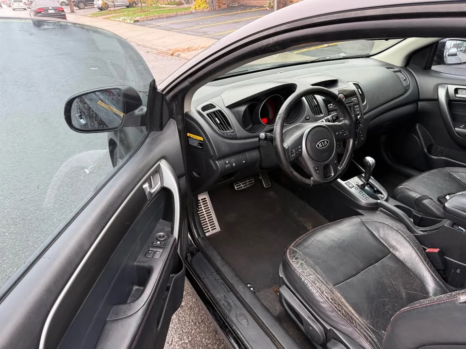 2010 Kia Forte - Image 10 of 16