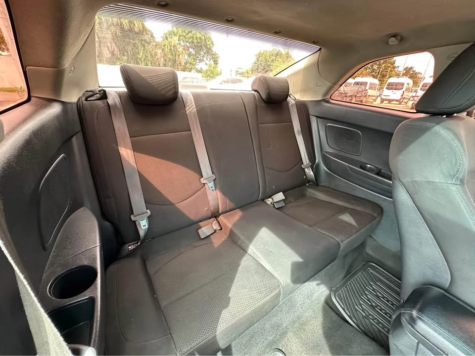 2010 Kia Forte - Image 10 of 14