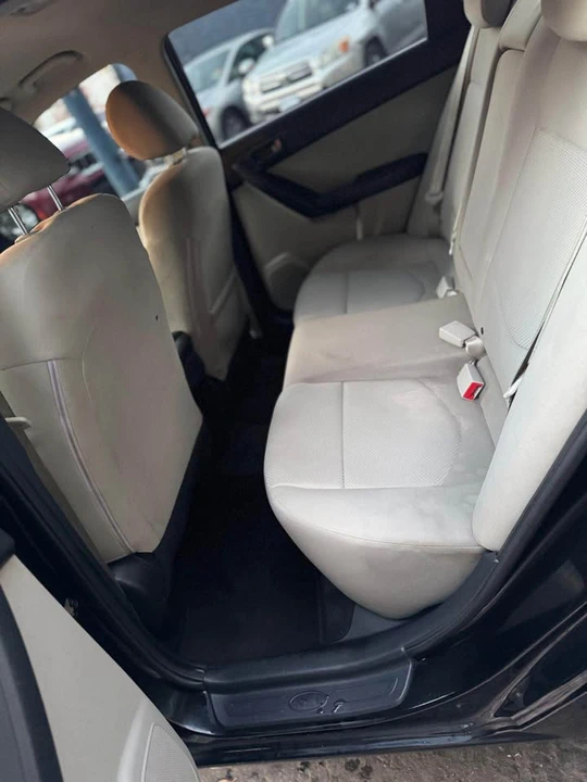 2010 Kia Forte - Image 9 of 12