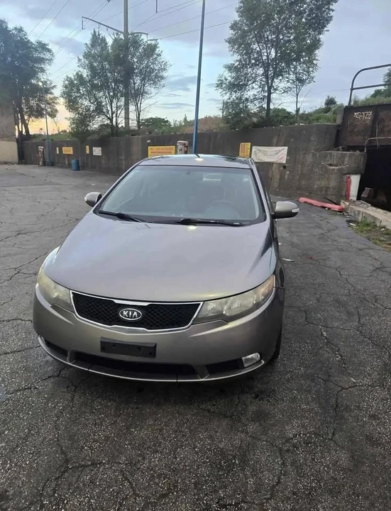 2010 Kia Forte - Image 3 of 7