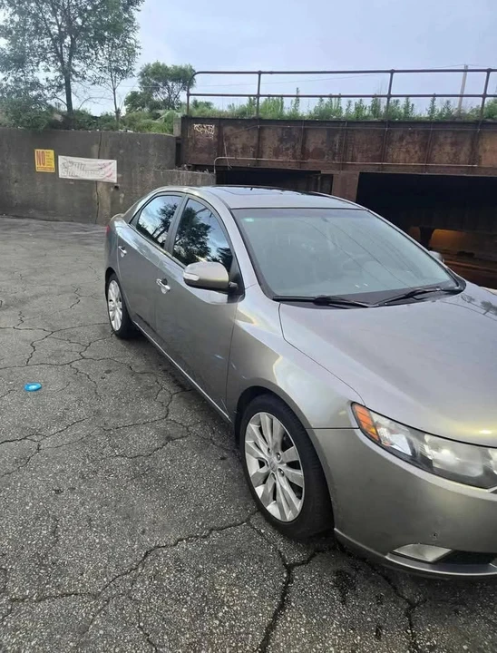 2010 Kia Forte - Image 2 of 7