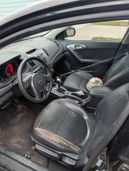 2010 Kia Forte - Image 4 of 8