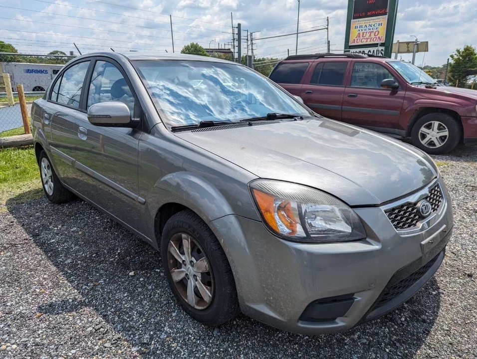 2010 Kia Rio - Image 2 of 21