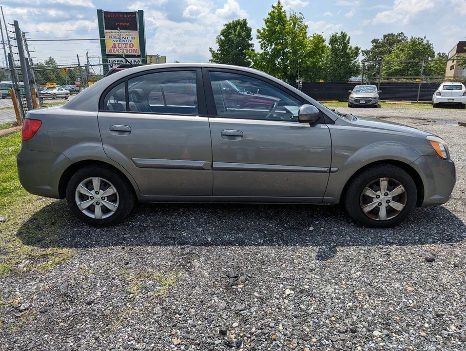 2010 Kia Rio - Image 6 of 21