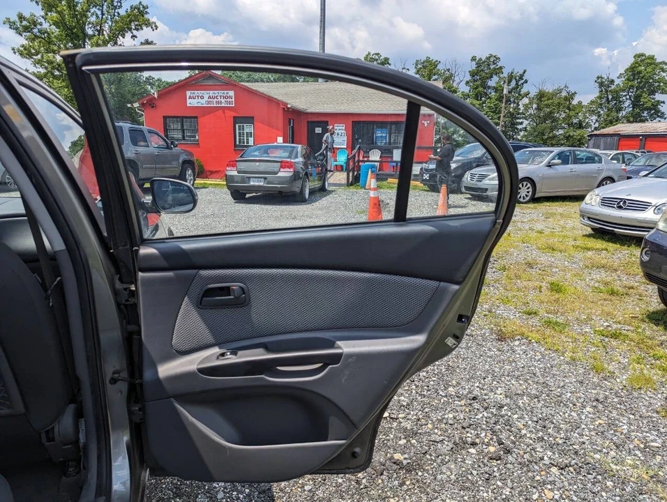 2010 Kia Rio - Image 16 of 21