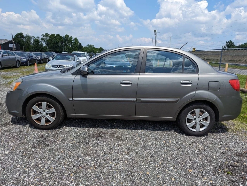 2010 Kia Rio - Image 5 of 21