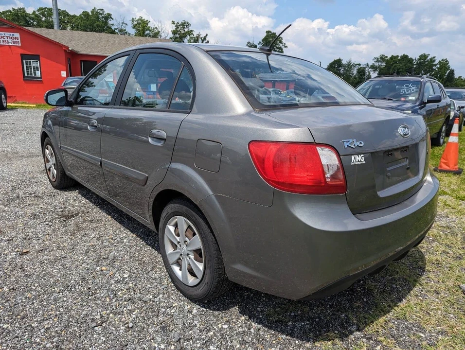 2010 Kia Rio - Image 4 of 21