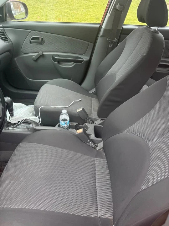 2010 Kia Rio - Image 8 of 14