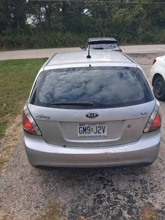 2010 Kia Rio - Image 4 of 4