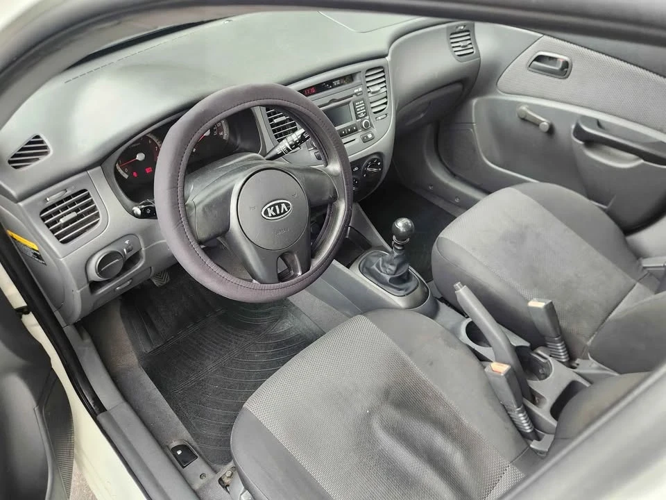 2010 Kia Rio - Image 7 of 8