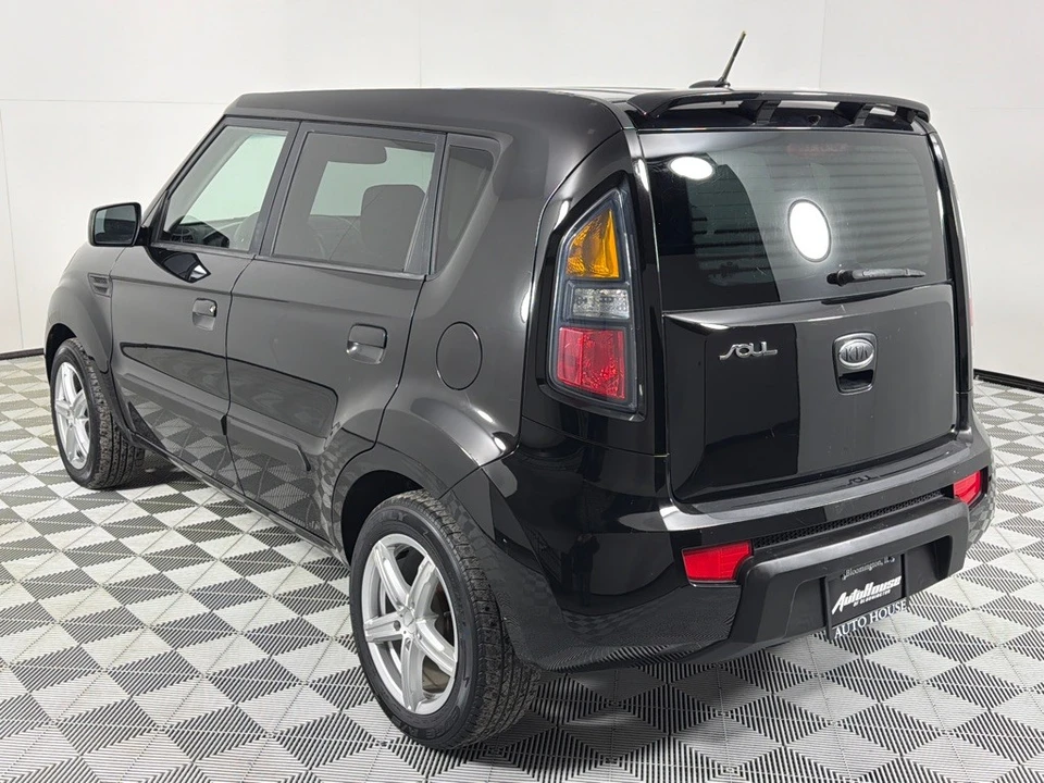 2010 Kia Soul - Image 7 of 12