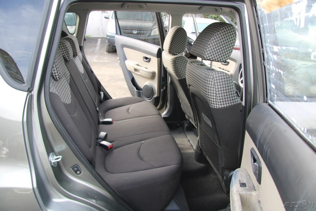 2010 Kia Soul - Image 20 of 21