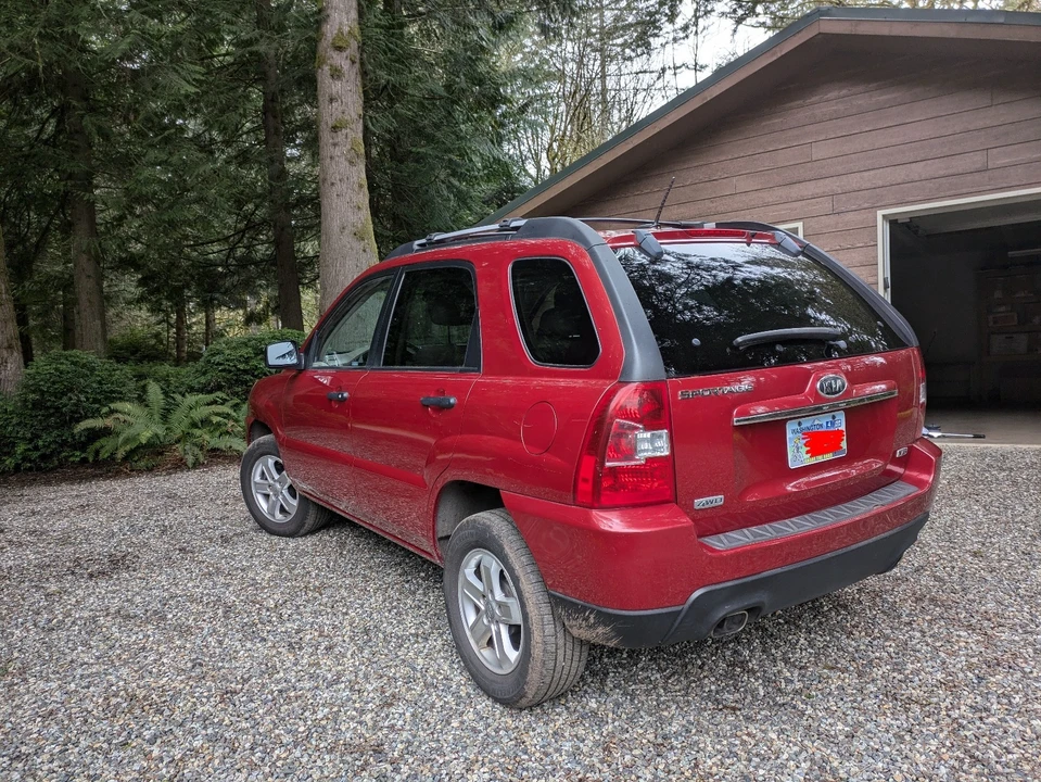 2010 Kia Sportage - Image 4 of 19