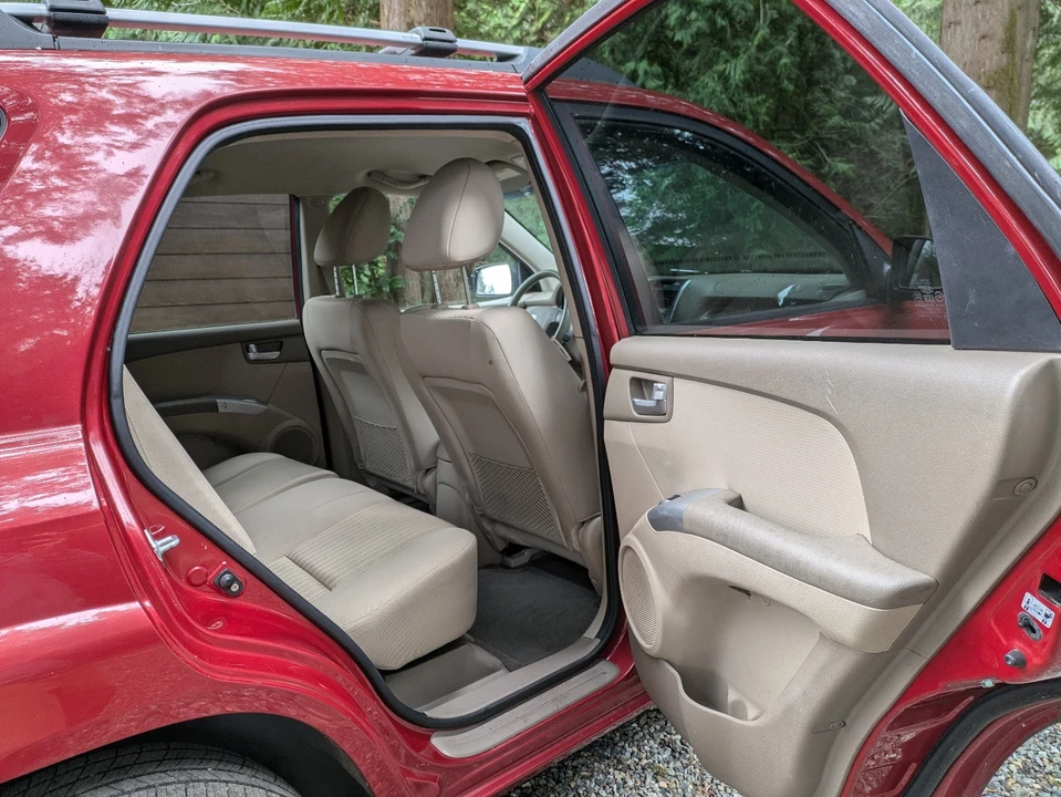2010 Kia Sportage - Image 14 of 19