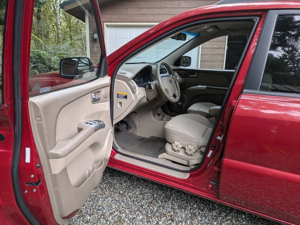 2010 Kia Sportage - Image 9 of 19