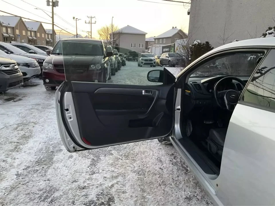 2010 Kia Forte - Image 8 of 15