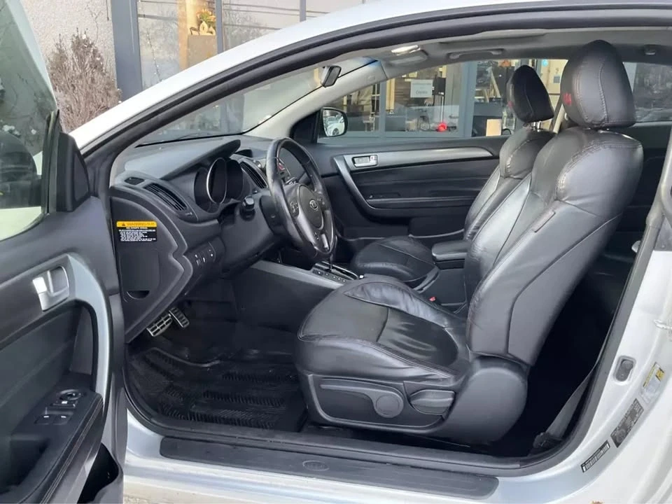 2010 Kia Forte - Image 10 of 15