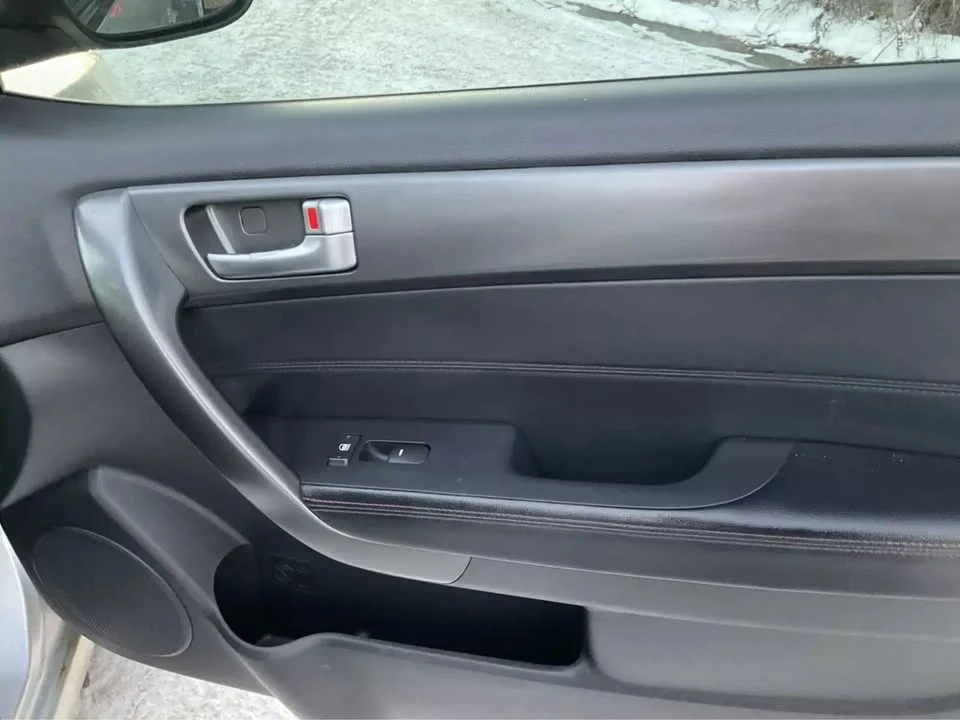 2010 Kia Forte - Image 11 of 15