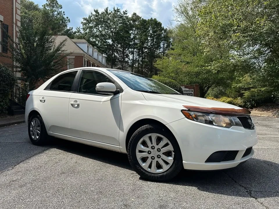 2010 Kia Forte - Image 5 of 20