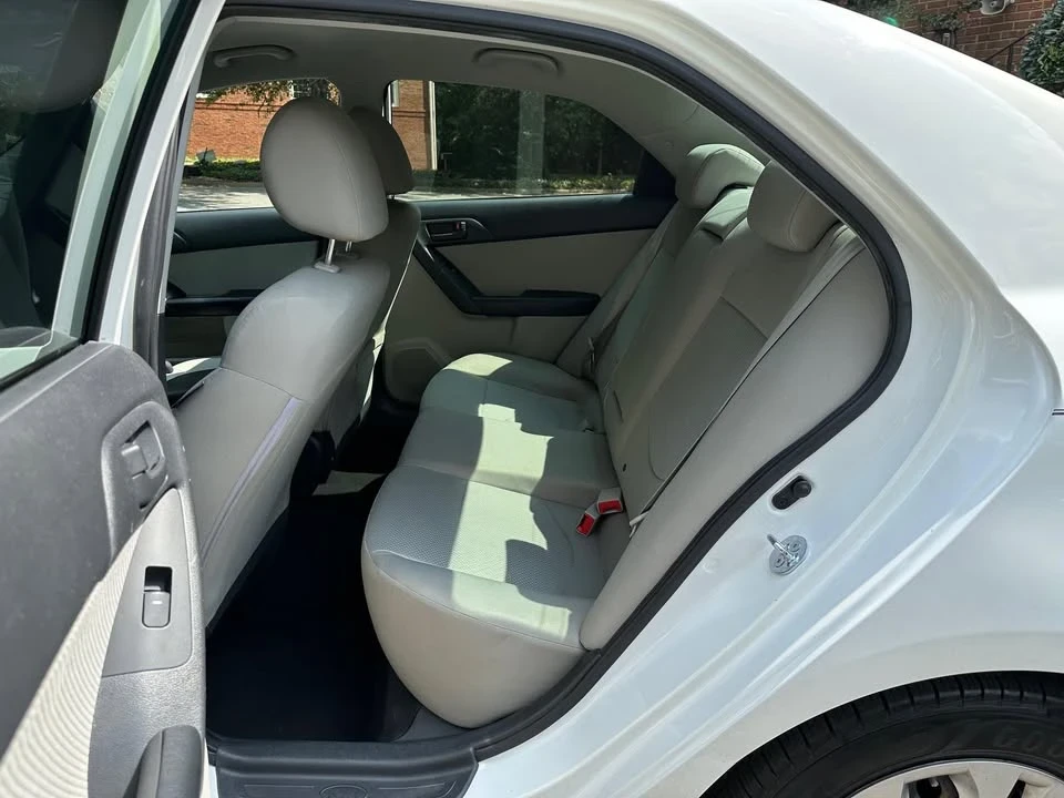 2010 Kia Forte - Image 13 of 20