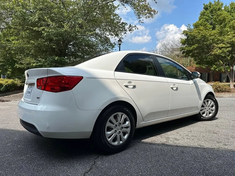 2010 Kia Forte - Image 7 of 20