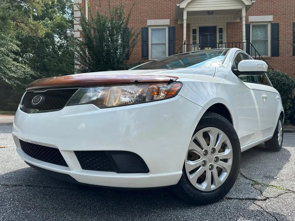 2010 Kia Forte - Image 2 of 20