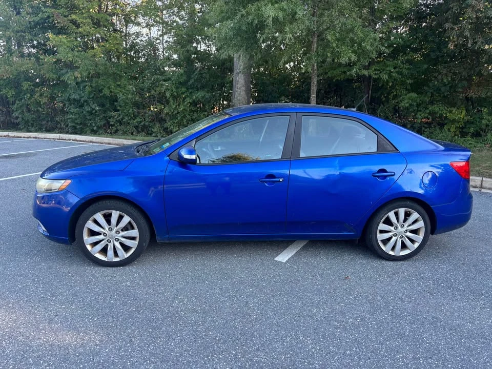 2010 Kia Forte - Image 5 of 8