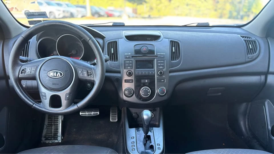 2010 Kia Forte - Image 7 of 8